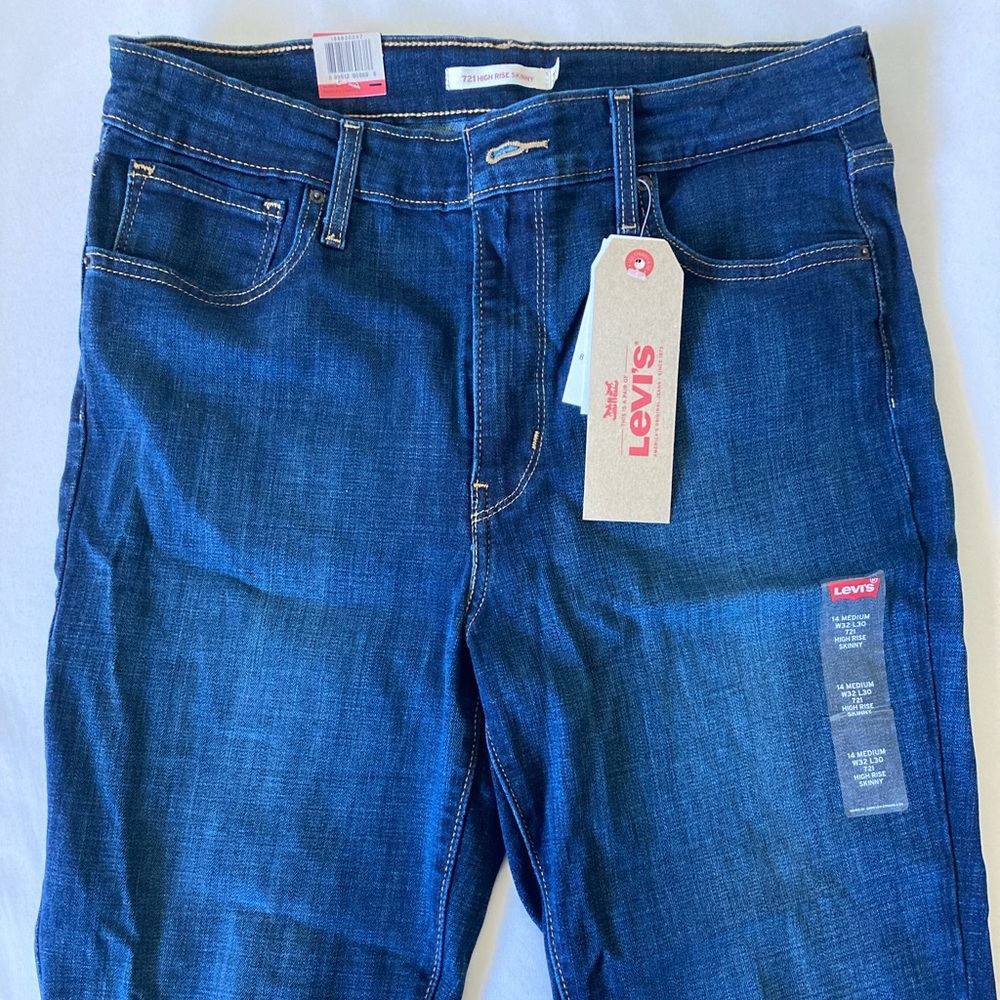 NWT Levi’s 721 High Rise Skinny Jeans W32 L30
